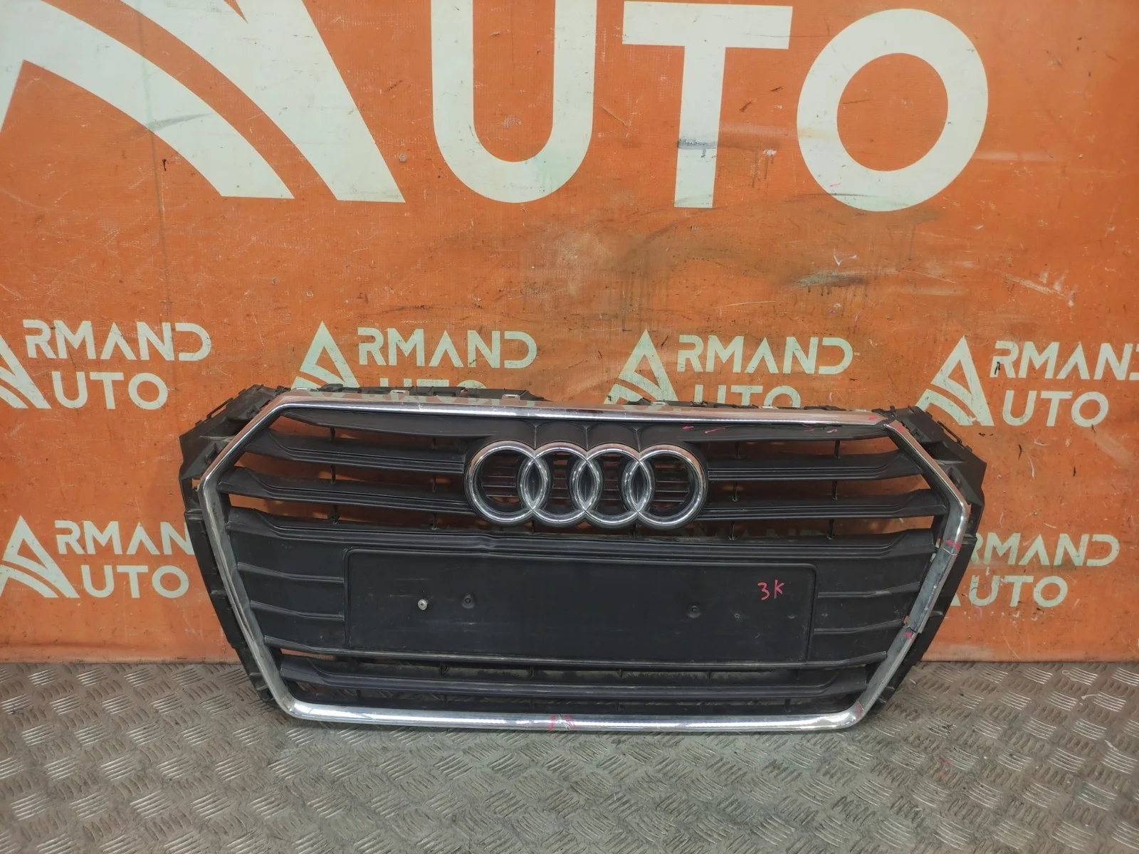 Решетка радиатора Audi A4 2015-2020 B9