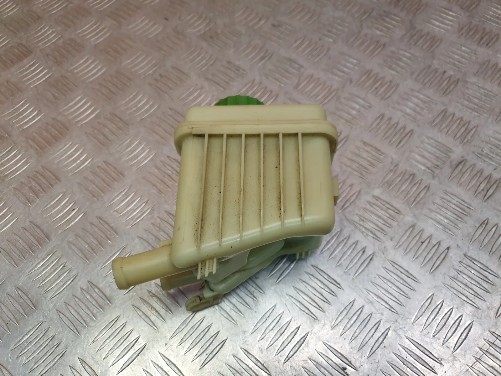 Бачок гидроусилителя Audi Q7 2005-2015 4L