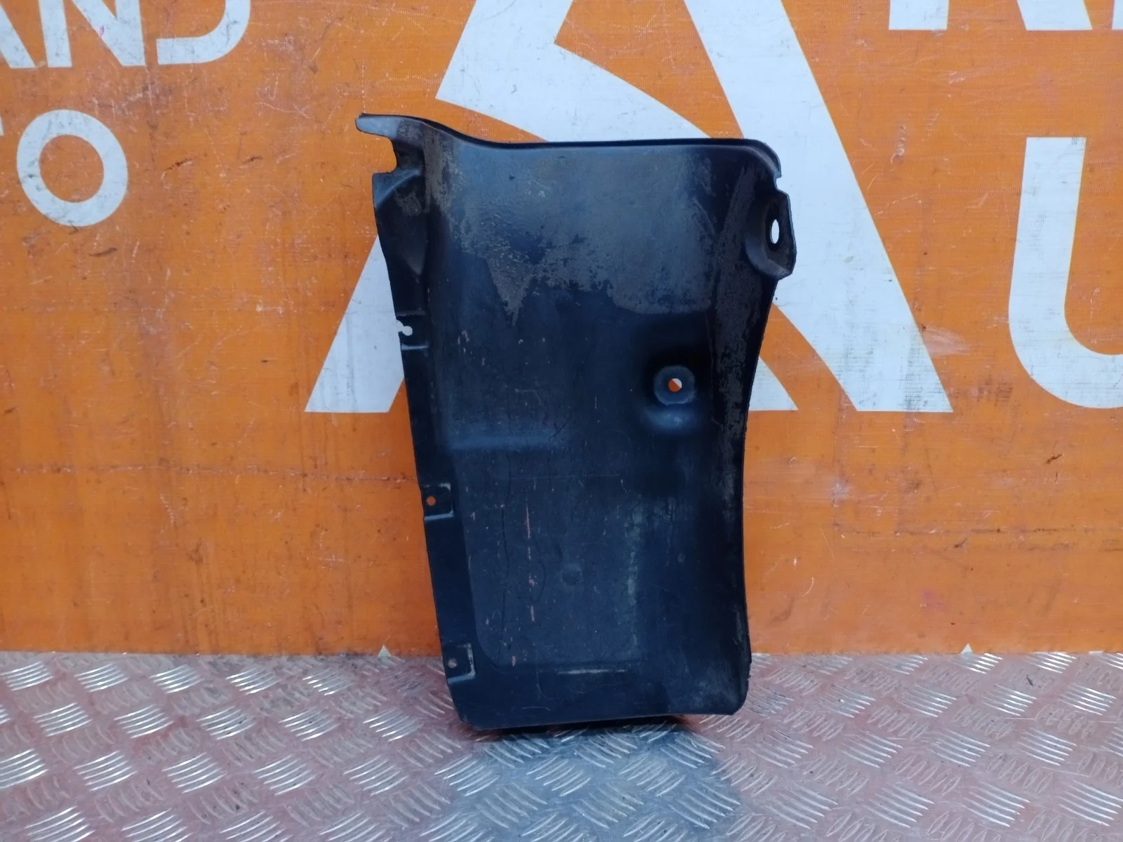 Подкрылок Hyundai Solaris 2014-2017