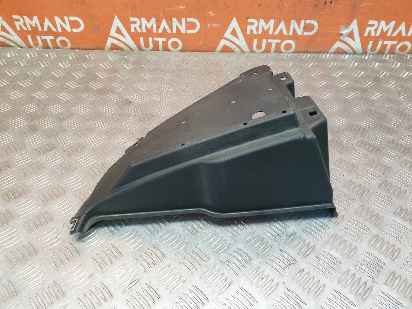 Пыльник бампера Lexus RX 2008-2015 3 AL10