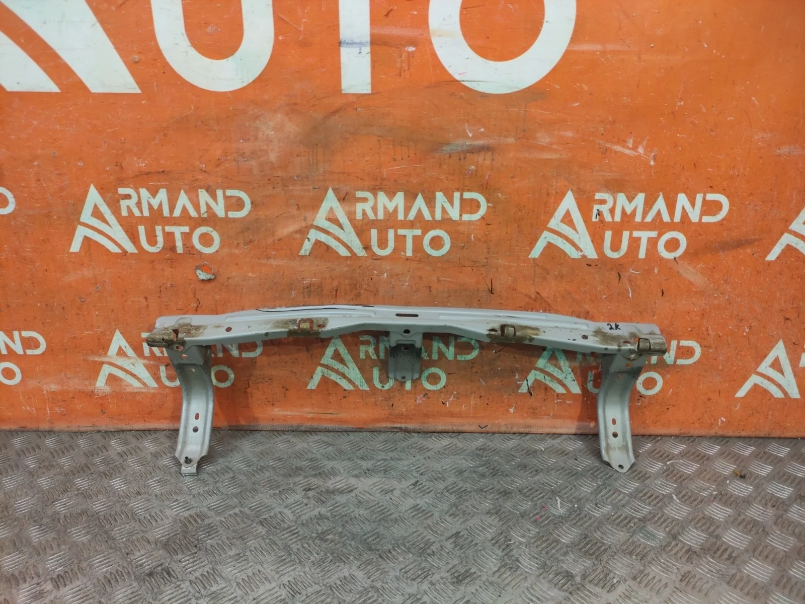 Усилитель бампера Mitsubishi Pajero Sport 2015-2021 3