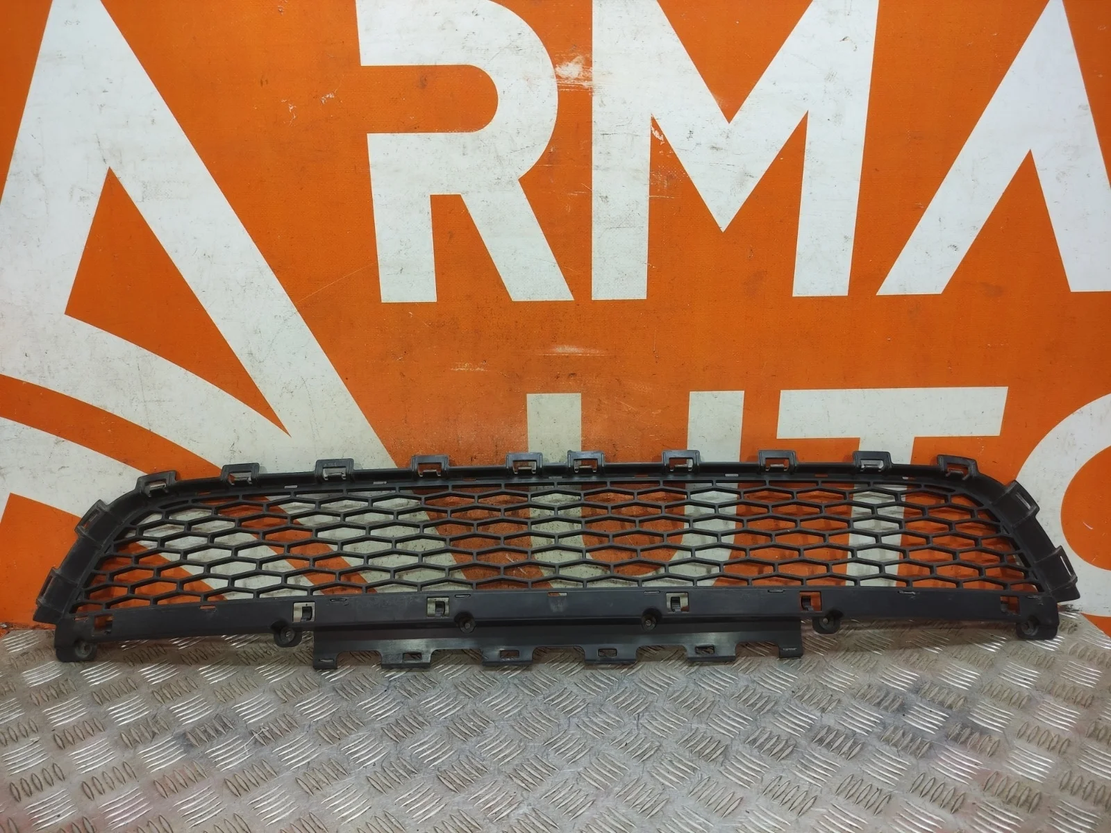 Решетка бампера Land Rover Discovery Sport 2014-2019 L550