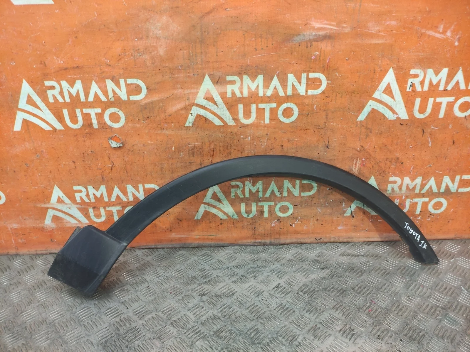 Расширитель крыла Toyota RAV4 2015-2019 CA40