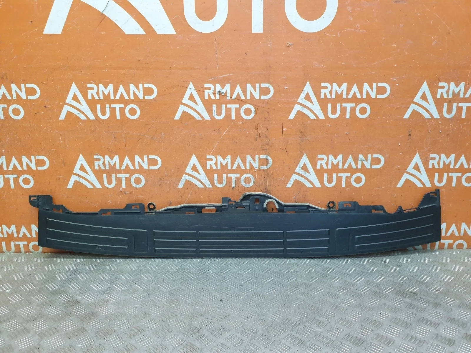 Накладка бампера верхняя Toyota Land Cruiser Prado 2009-нв 150