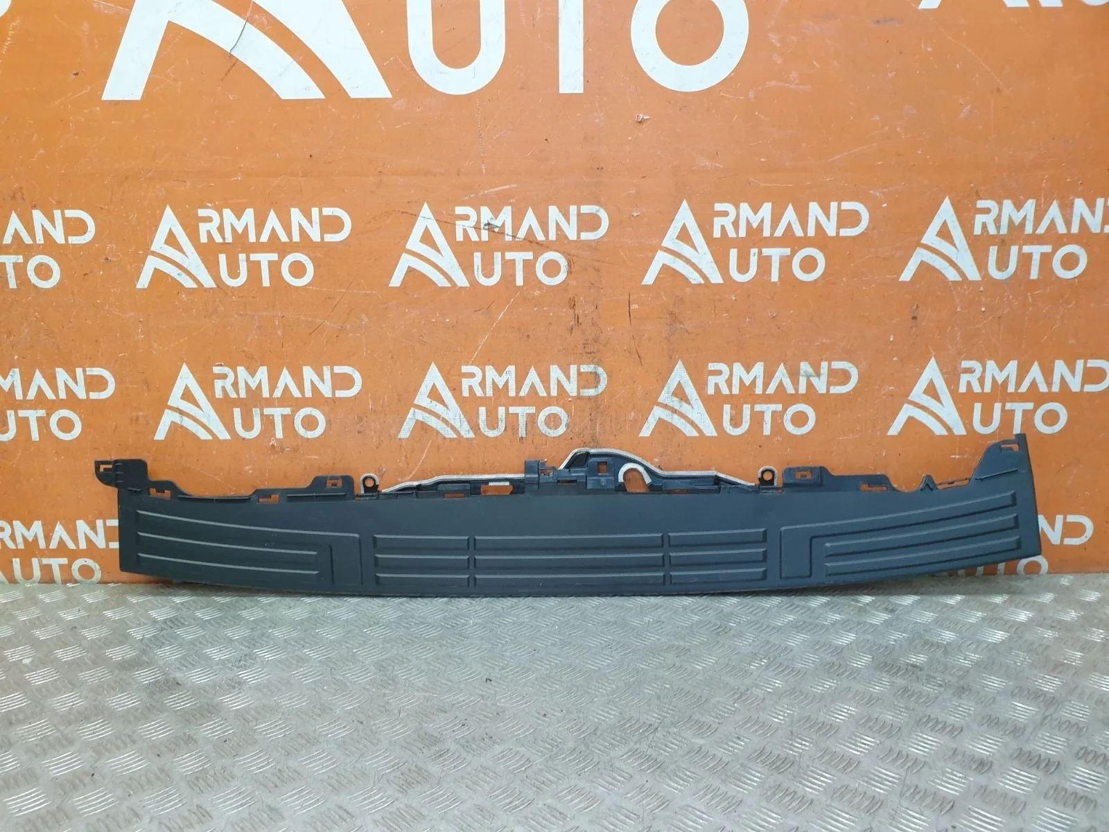 Накладка бампера верхняя Toyota Land Cruiser Prado 2009-нв 150