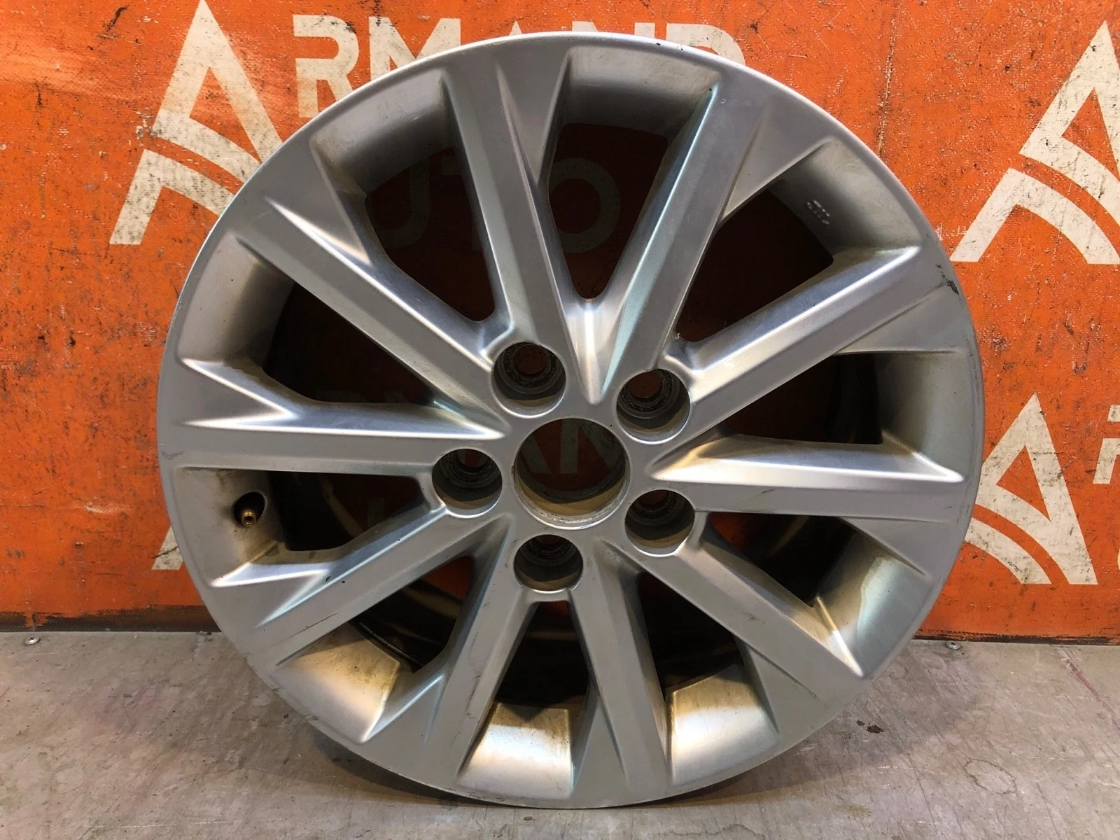 Диск колёсный r16 Toyota Camry 7 XV50