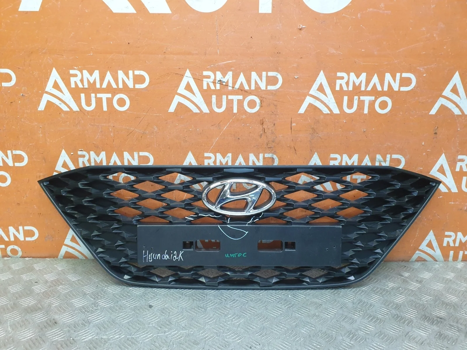 Решетка радиатора Hyundai Solaris 2020-нв