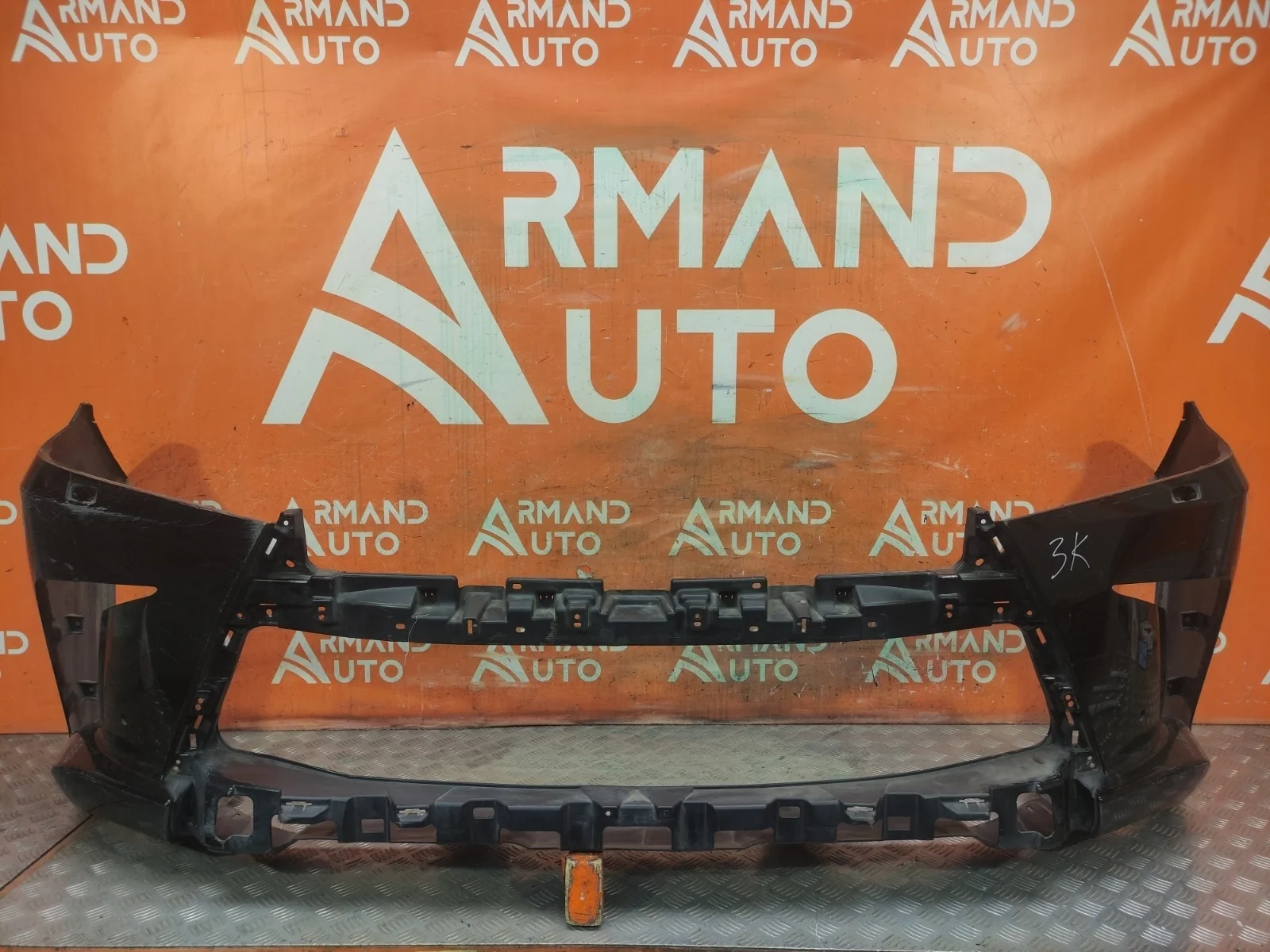 Бампер LEXUS LX 2015-2023 URJ200