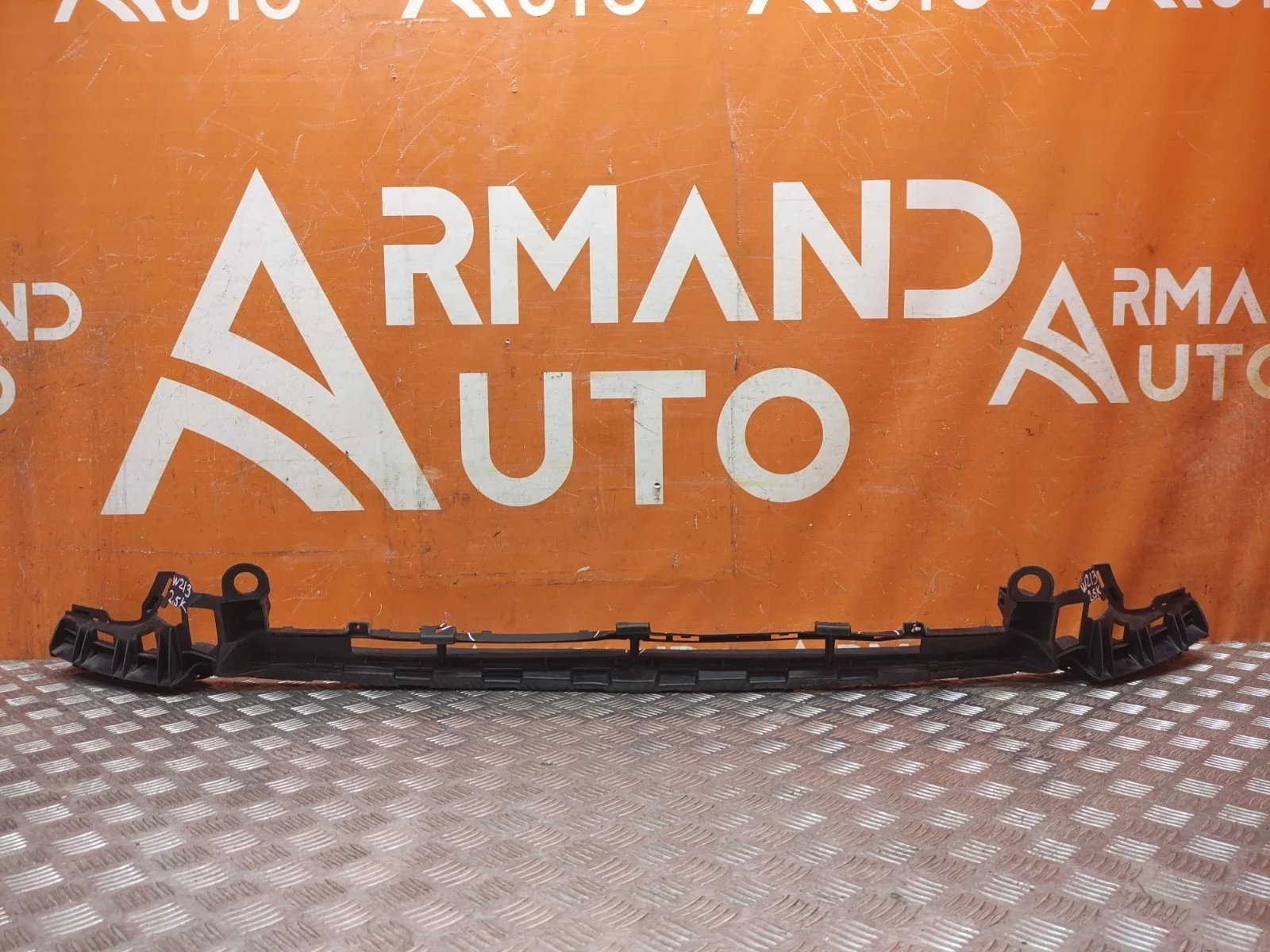 Кронштейн бампера Mercedes -Class 2016-нв W213