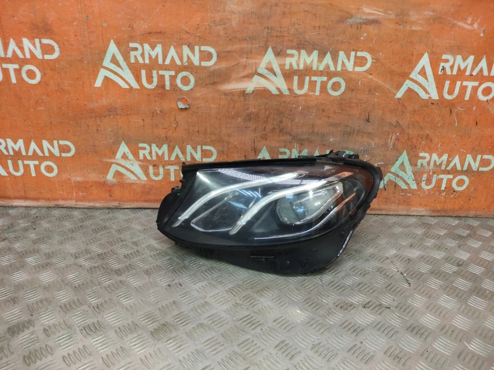 Фара Mercedes -Class 2016-2020 W213, S213, C238