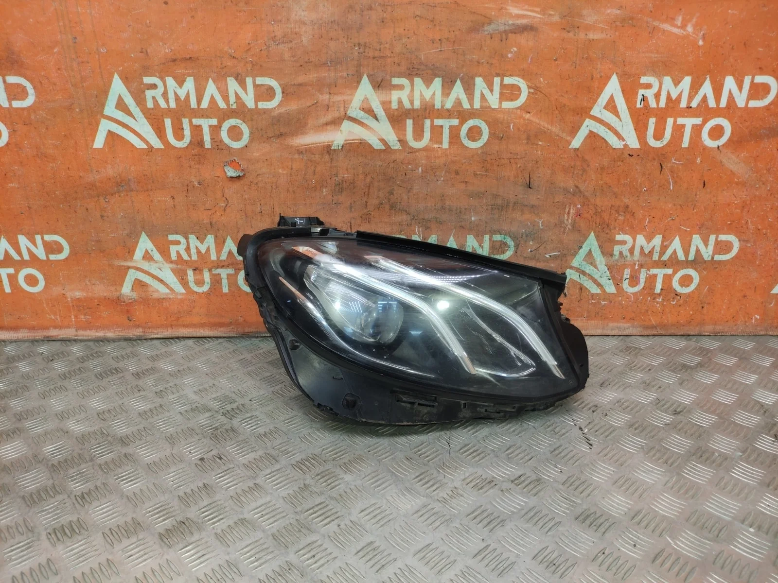 Фара Mercedes -Class 2016-2020 W213, S213, C238