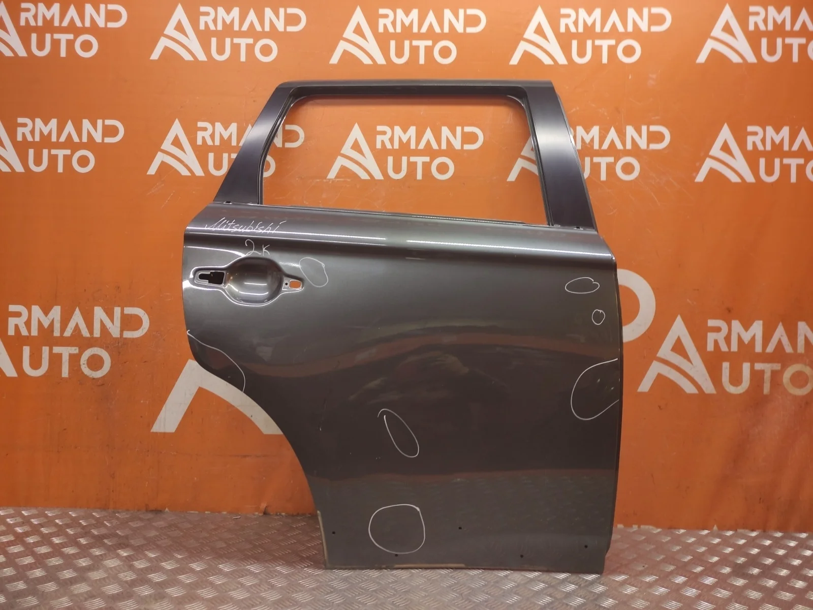 Дверь Mitsubishi Outlander 2015-нв 3