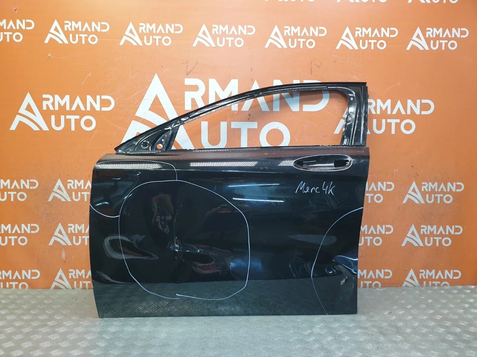 Дверь Mercedes GLA-Class 2013-2020 X156