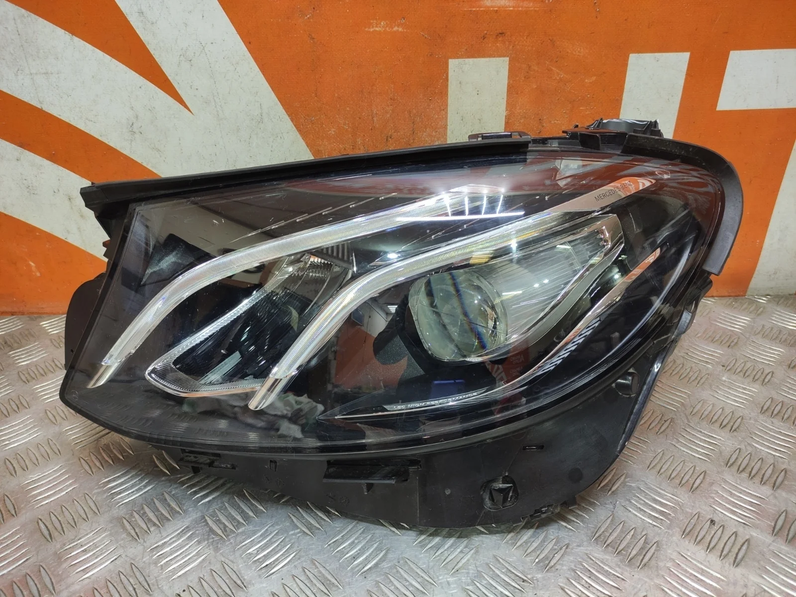 Фара Mercedes -Class 2016-2020 W213, S213, C238