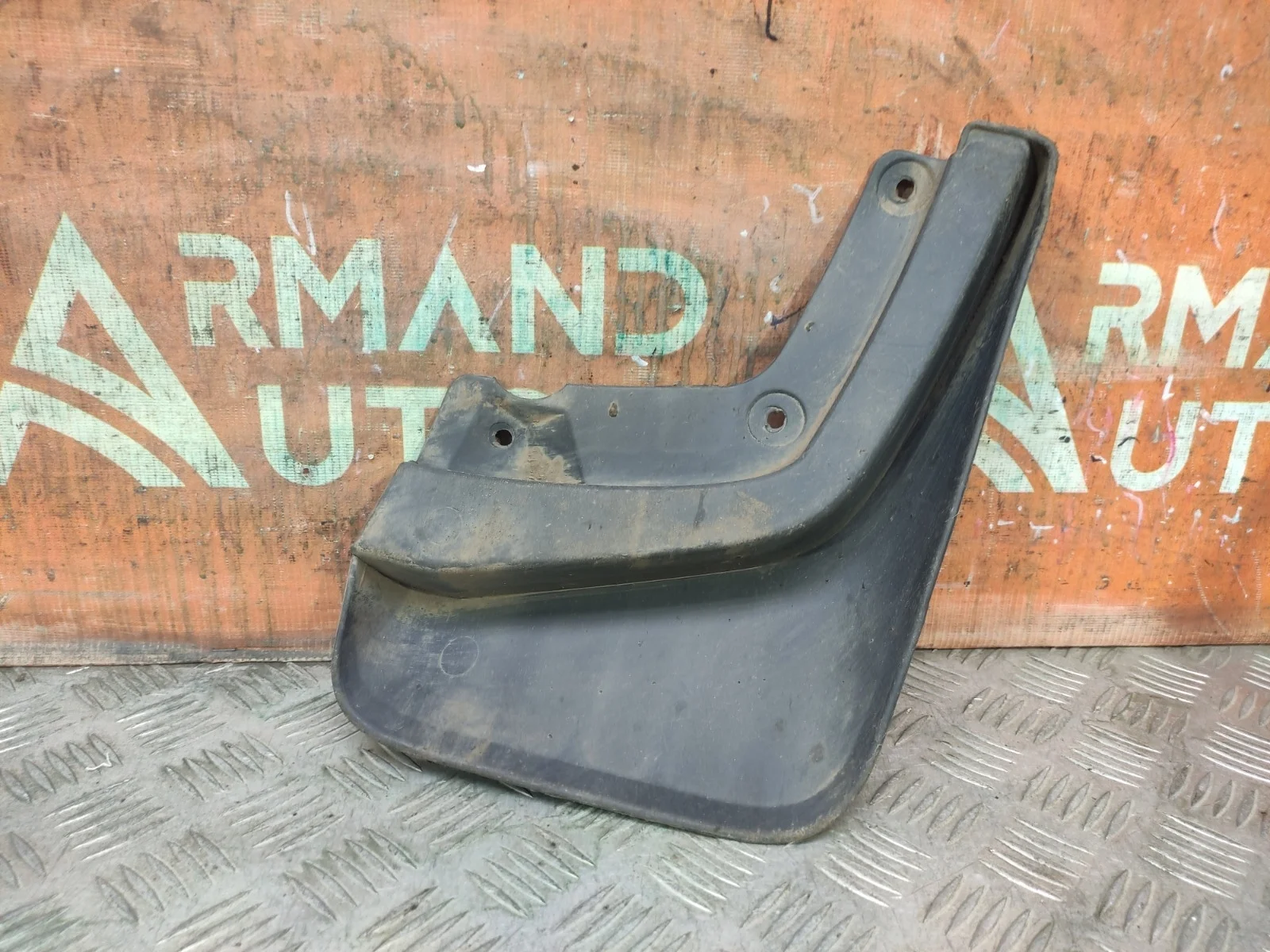 Брызговик Volvo XC90 2002-2014