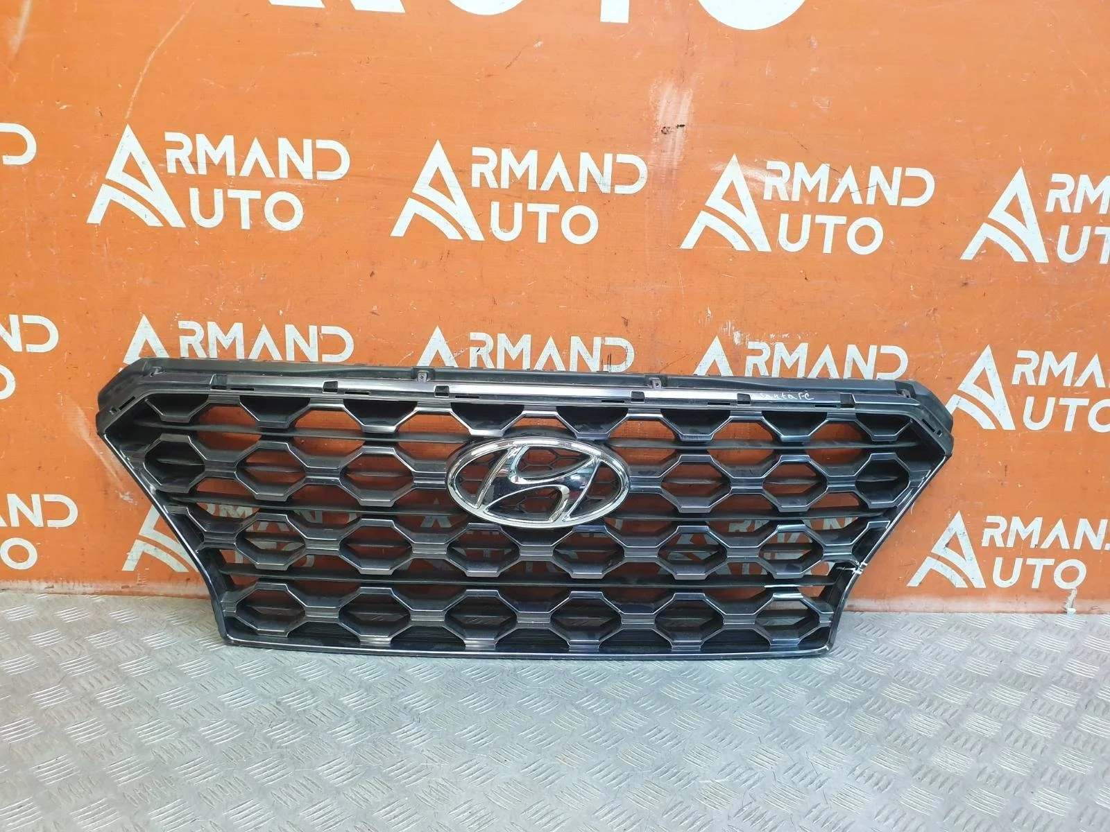 Решетка радиатора Hyundai Santa Fe 2018-нв 4 TM