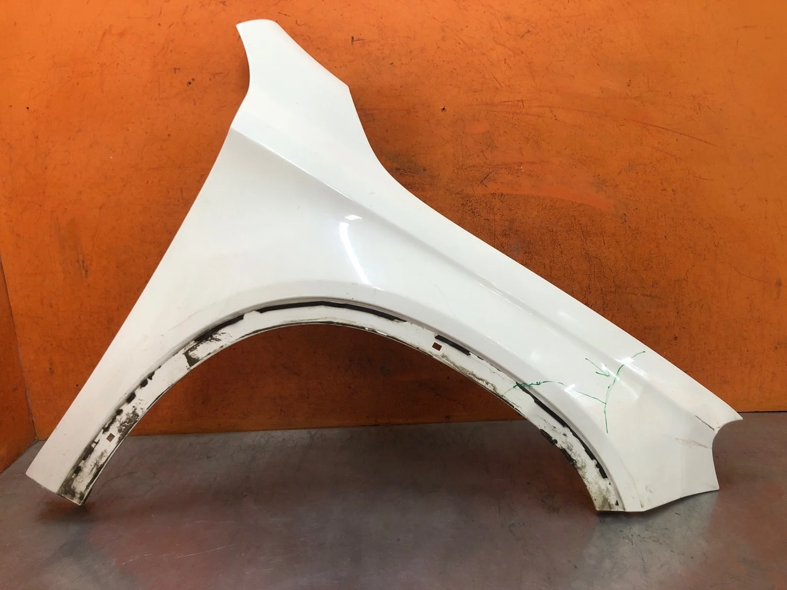 Крыло Mercedes GLA-Class 2013-2020 X156