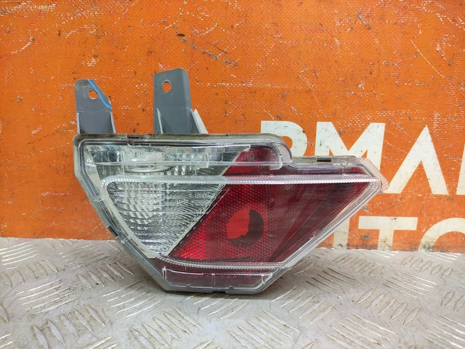 Фонарь противотуманный Toyota RAV4 2015-2019 CA40