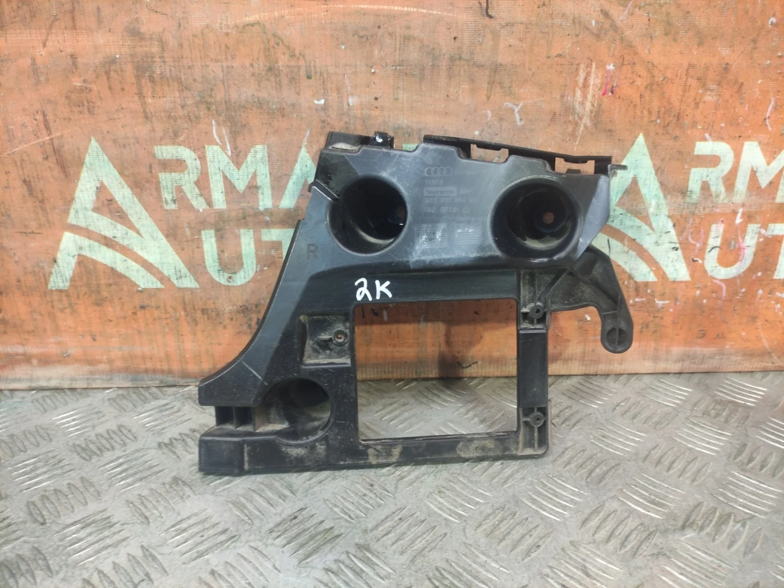 Кронштейн бампера Audi A6 2011-2018 4 C7