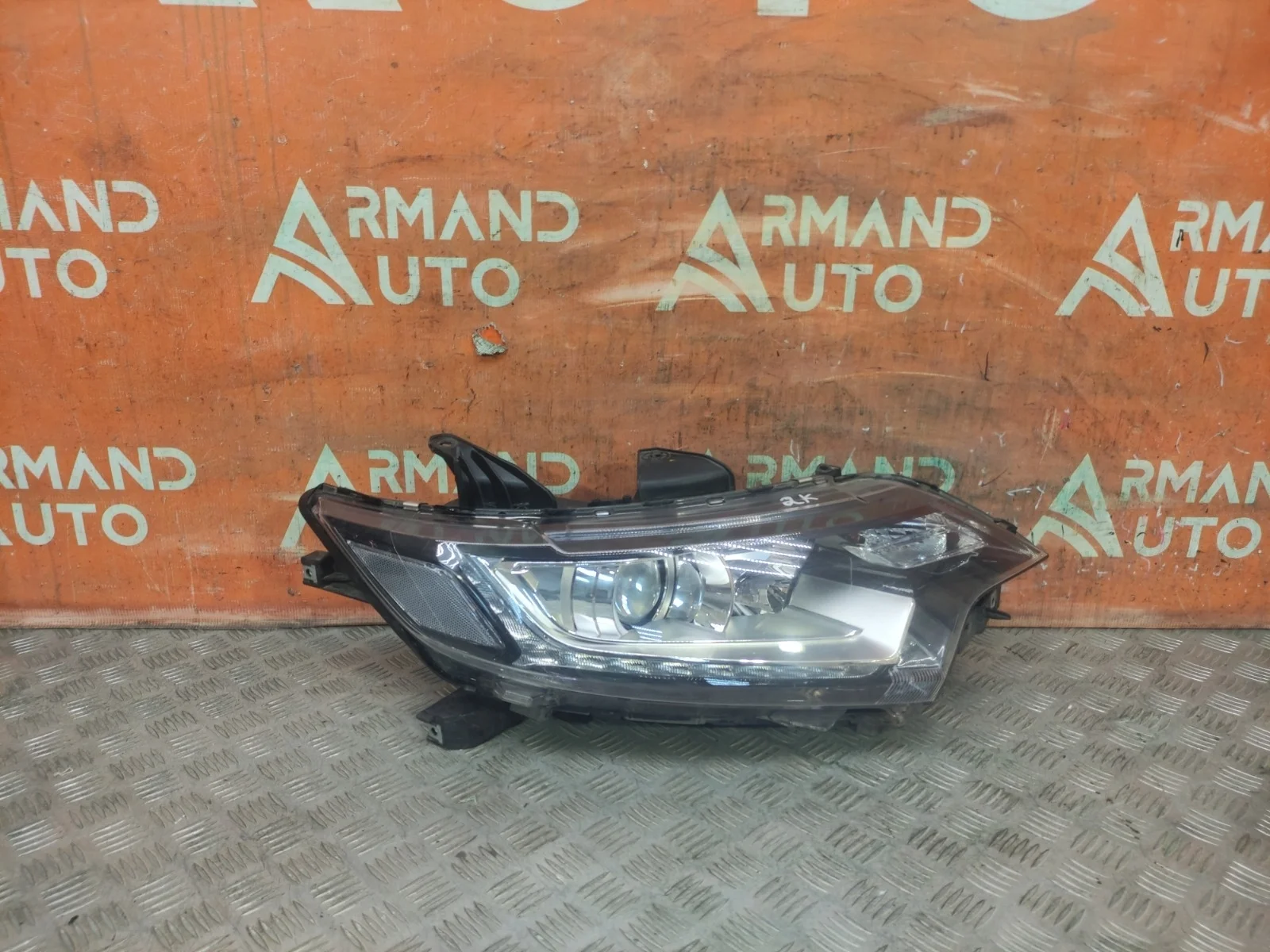 Фара Mitsubishi Outlander 2015-нв 3