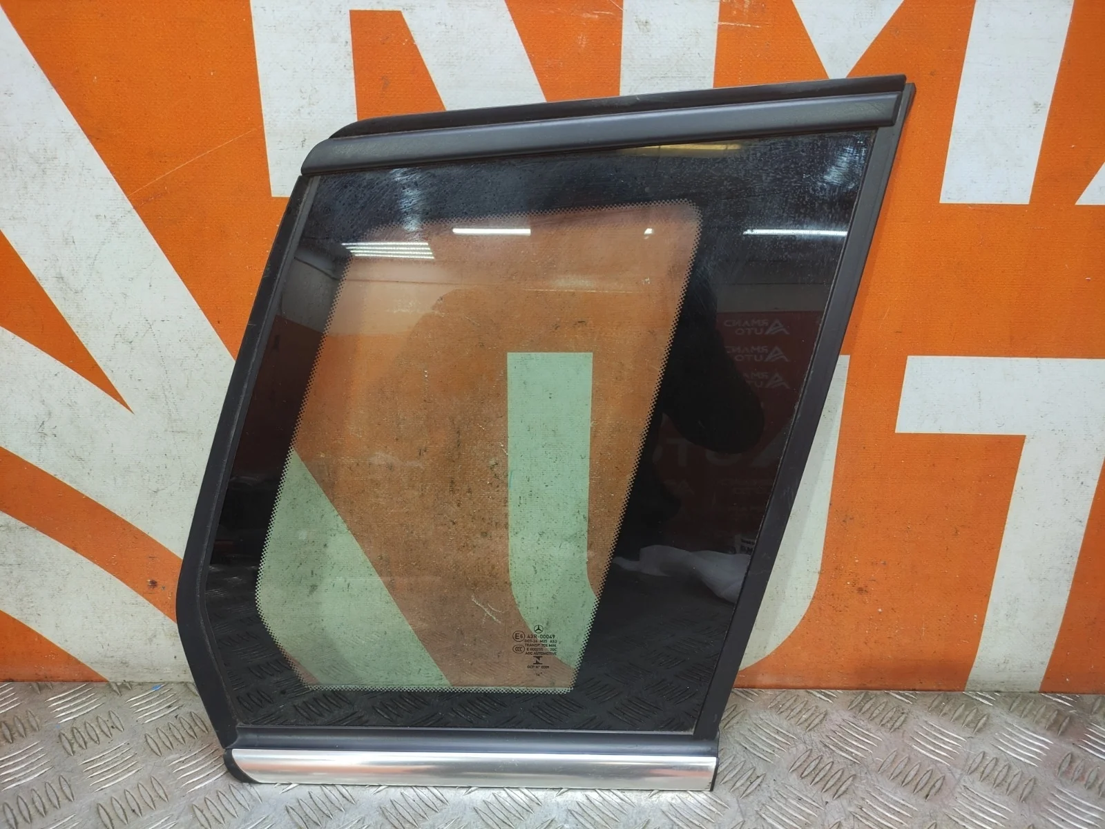 Стекло глухое Mercedes GLK-Class 2008-2015 X204