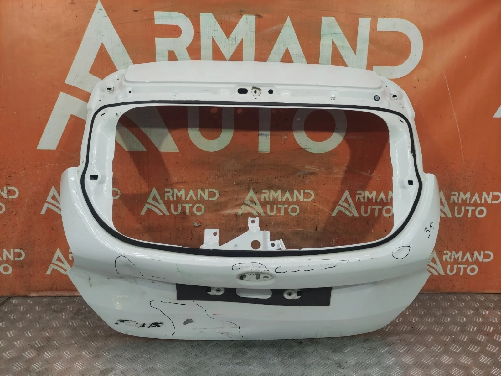 Дверь багажника Ford Focus 2014-2019 3