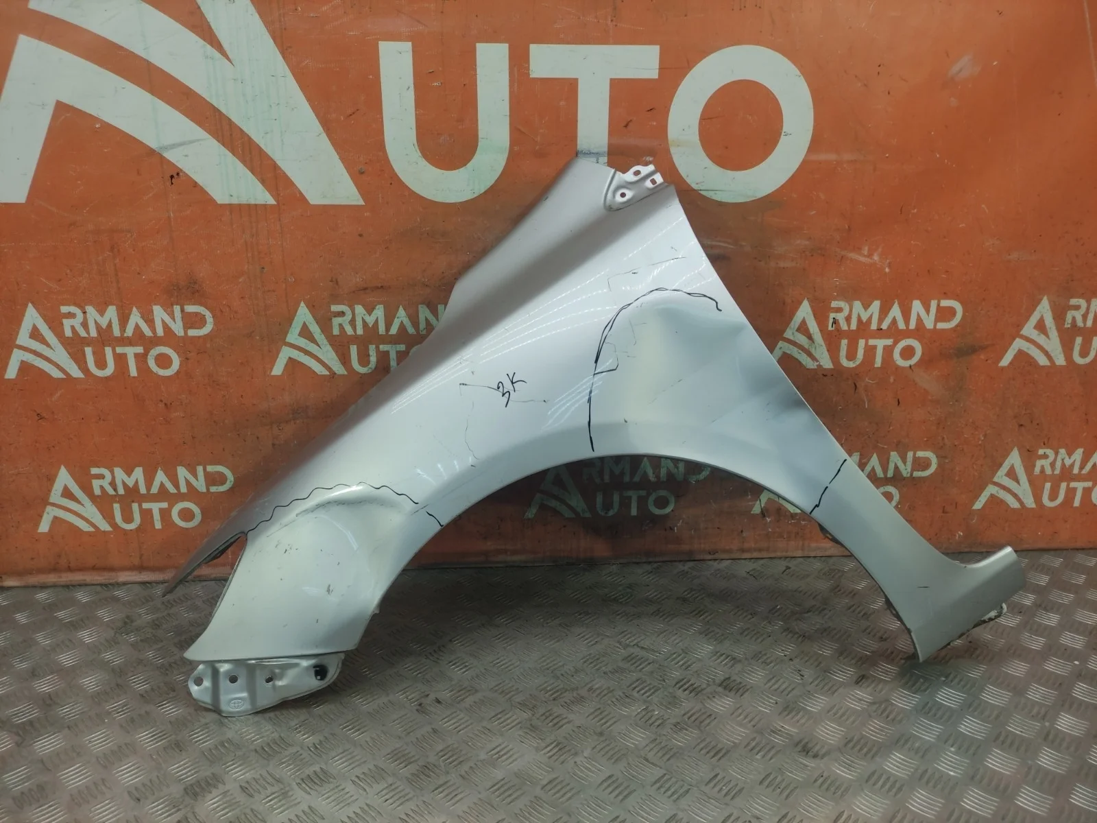 Крыло Toyota Corolla 2010-2013 E140 E150