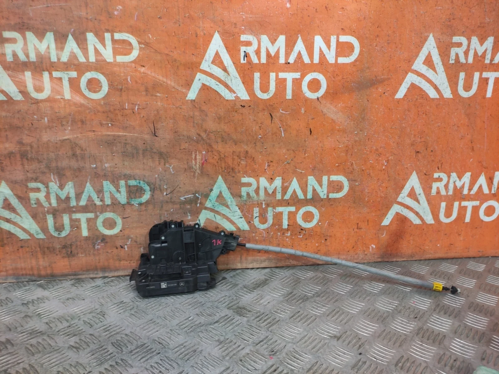 Замок двери Mercedes -Class 2013-2020 W222, C217