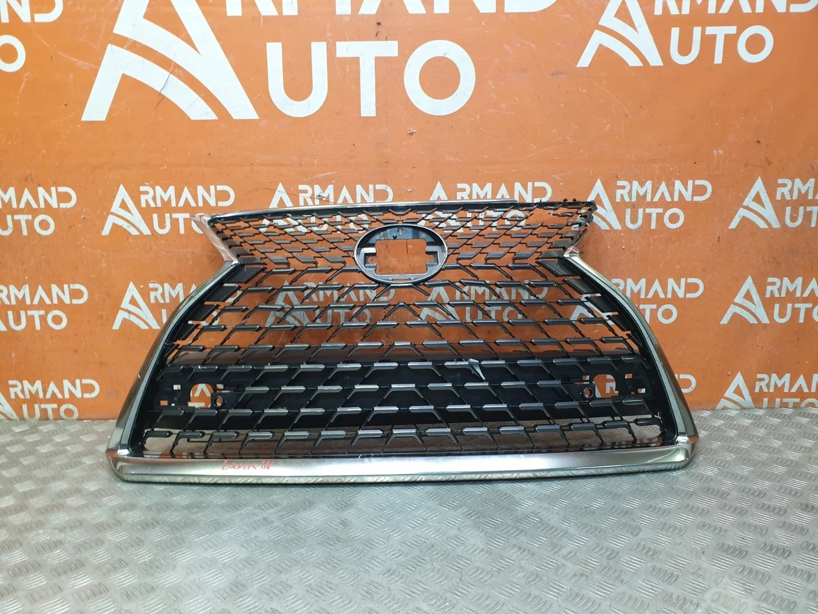 Решетка радиатора Lexus RX 2019-нв 4