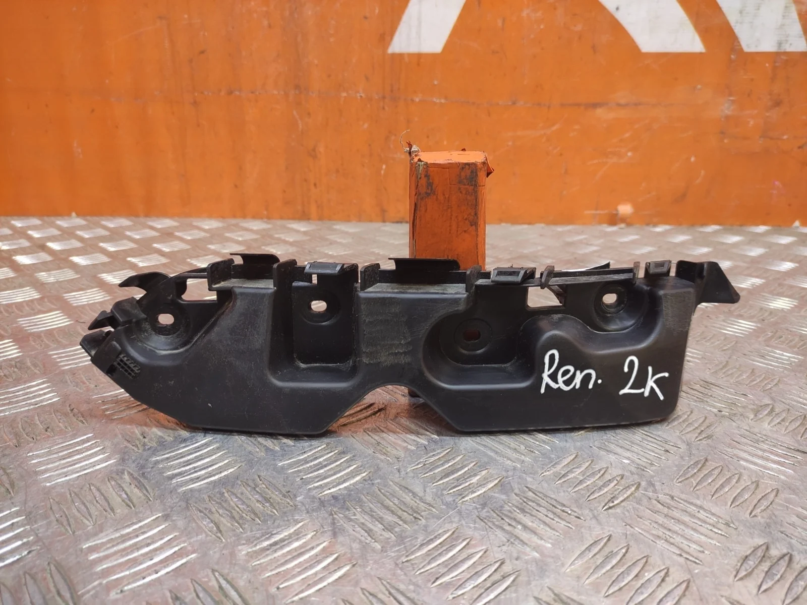 Кронштейн бампера RENAULT Duster 2010-2021