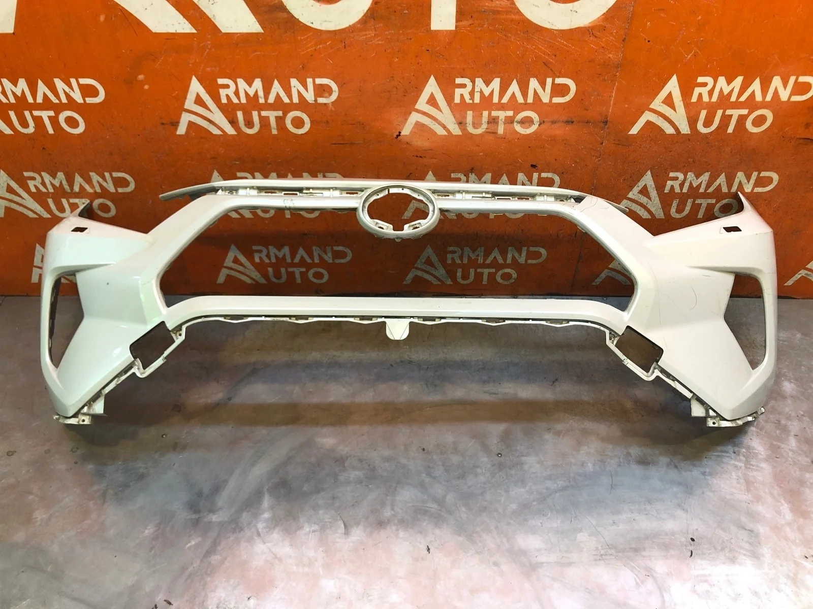 Бампер Toyota RAV4 2018-нв 5 XA50