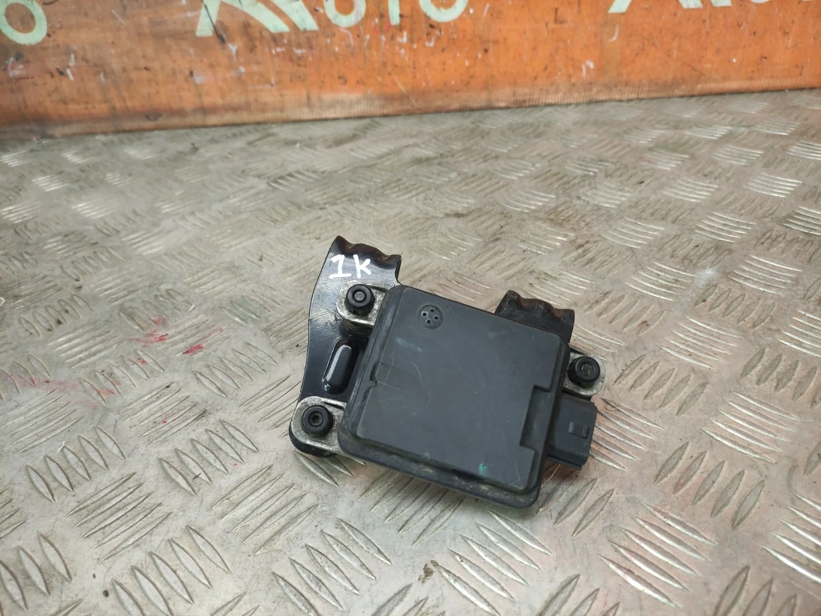 Блок управления системой парковки Hyundai Sonata 2019-нв 8 DN8