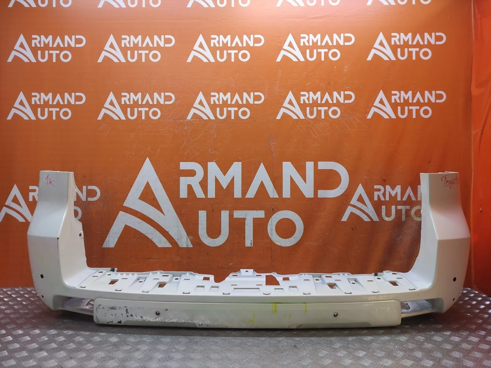 Бампер Toyota Land Cruiser Prado 2017-нв 150