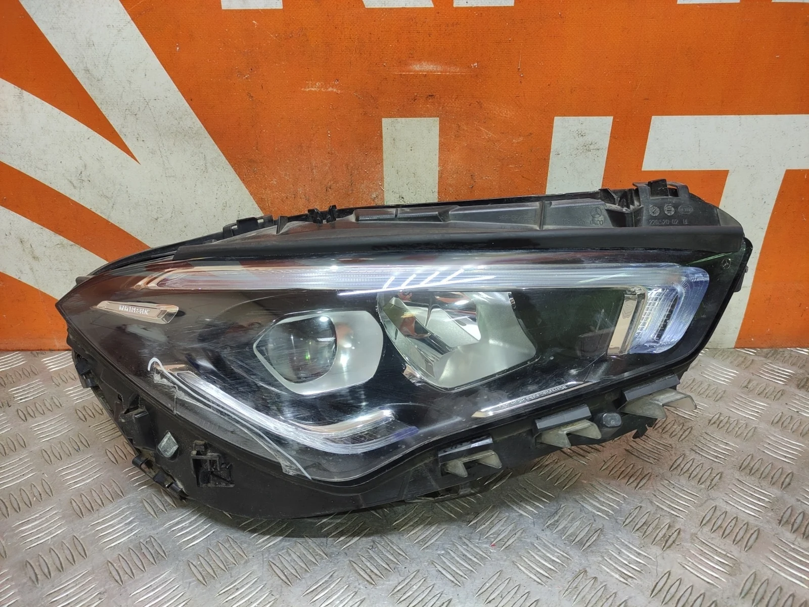 Фара Mercedes CLA-Class 2019-нв C118