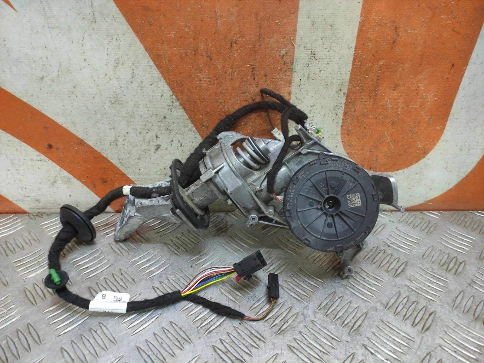 Зеркало Volkswagen Tiguan 2016-нв