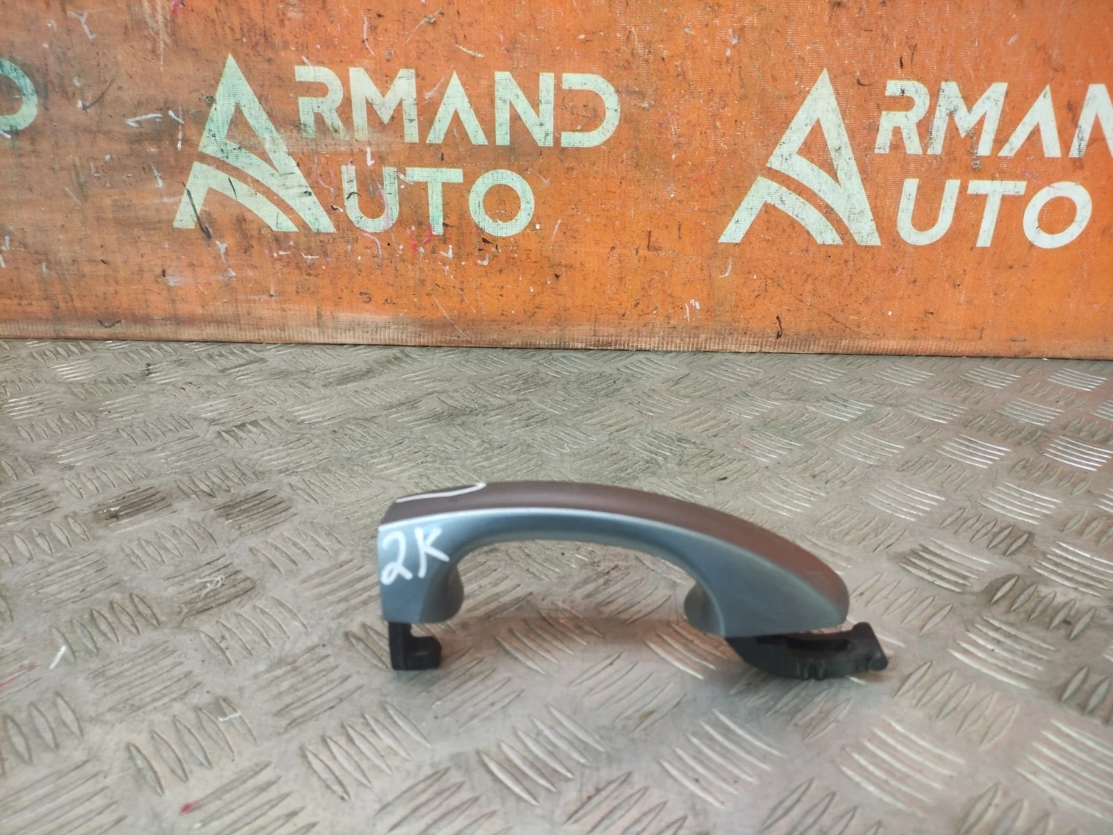 Ручка двери внешняя Skoda Octavia 2013-нв A7 (5E)