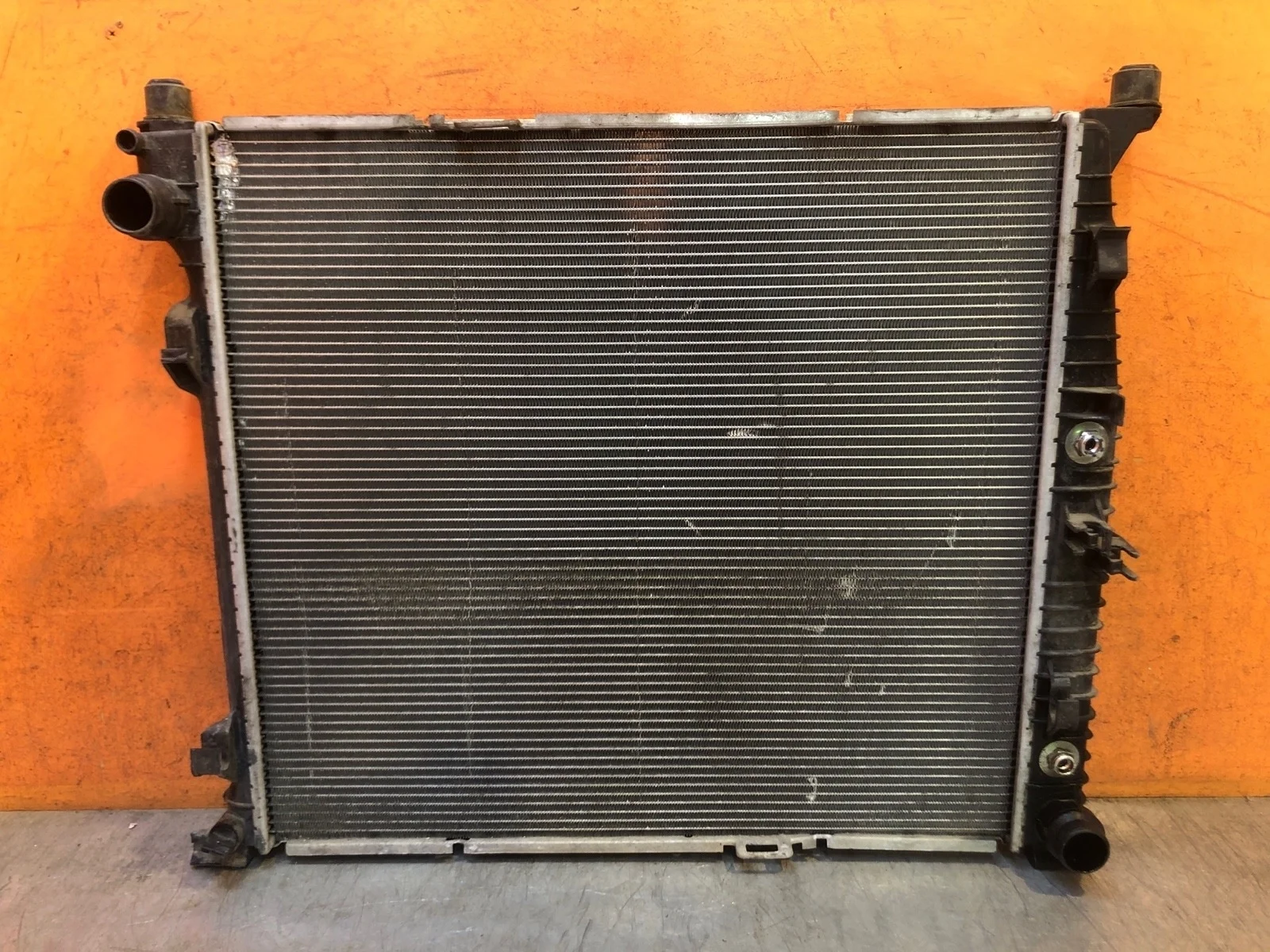 Радиатор двигателя (двс) Mercedes ML GLE-Class 2011-2018 W166