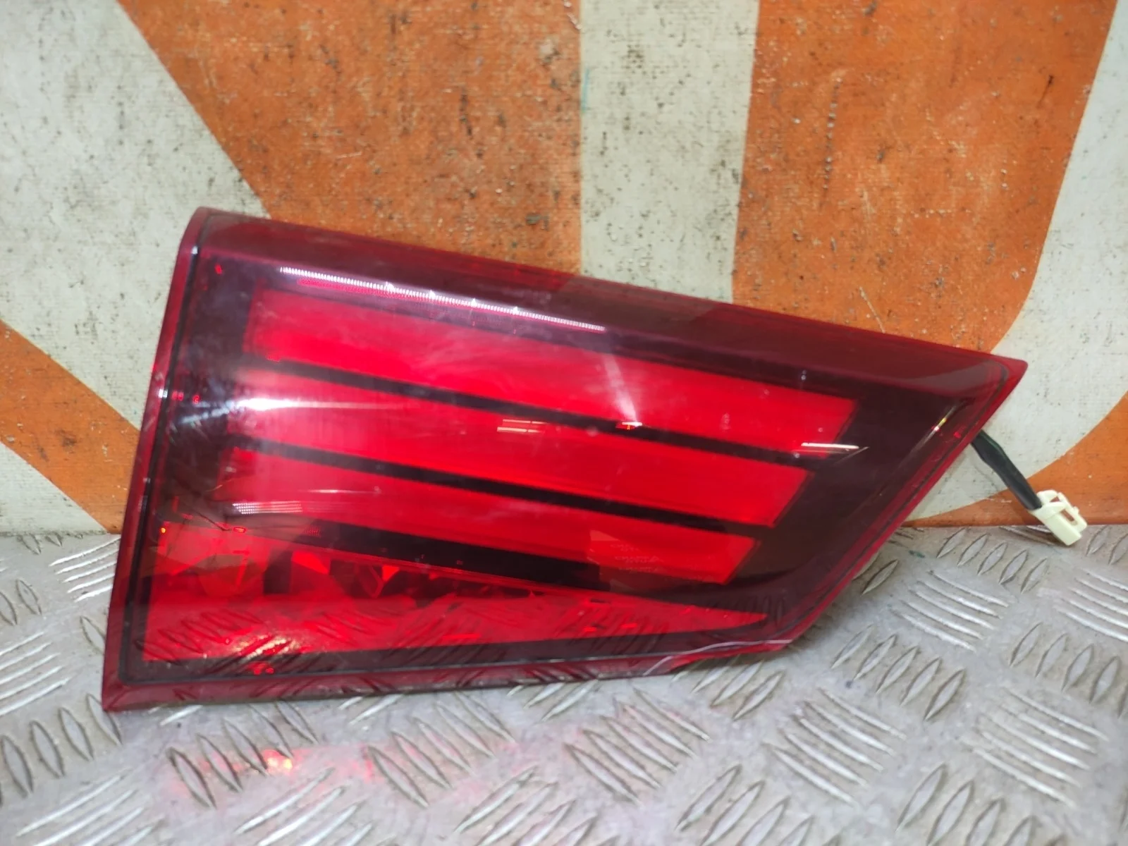 Фонарь внутренний Mitsubishi Outlander 2015-нв 3