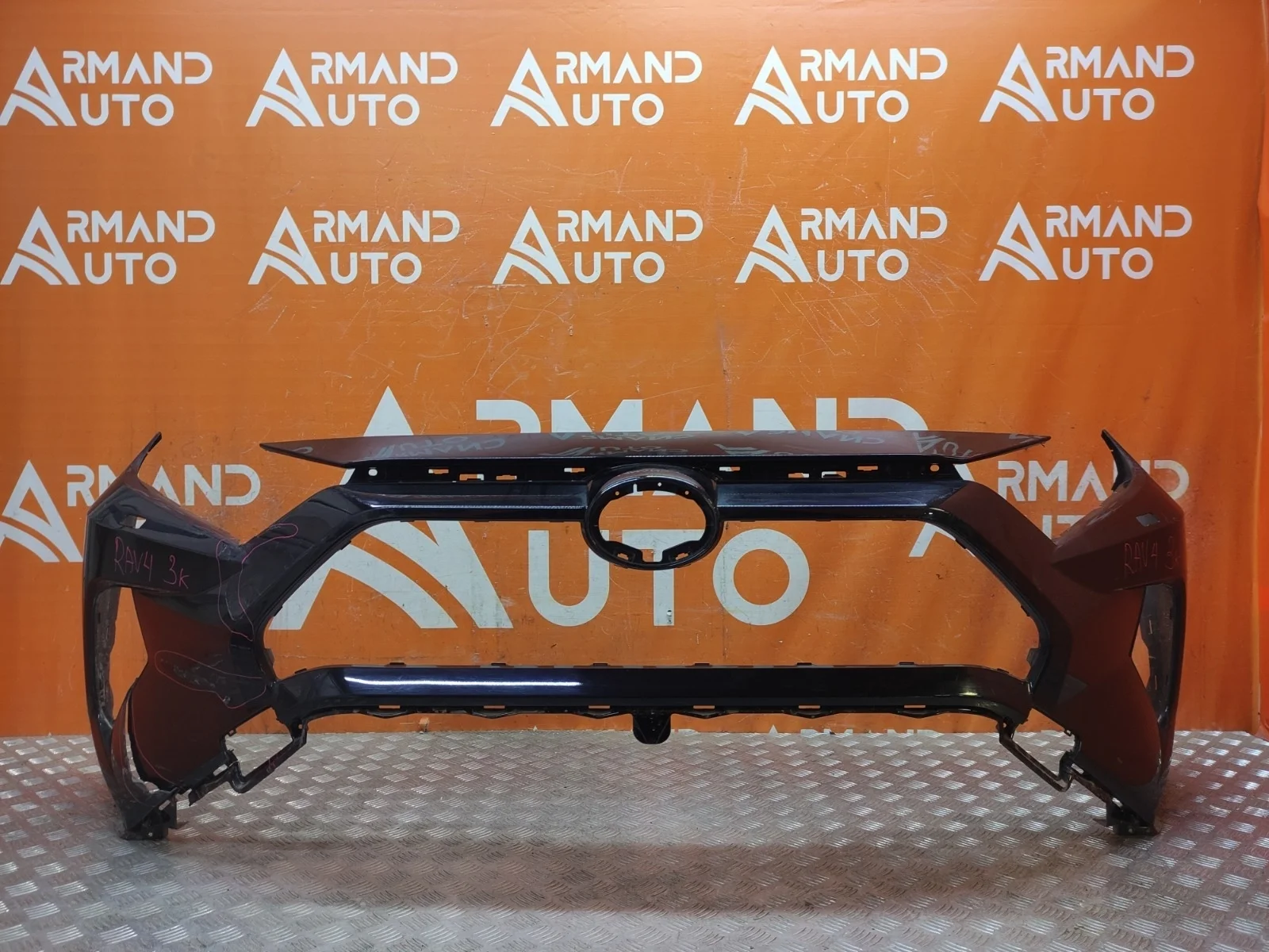 Бампер toyota RAV4 2018-нв 5 XA50