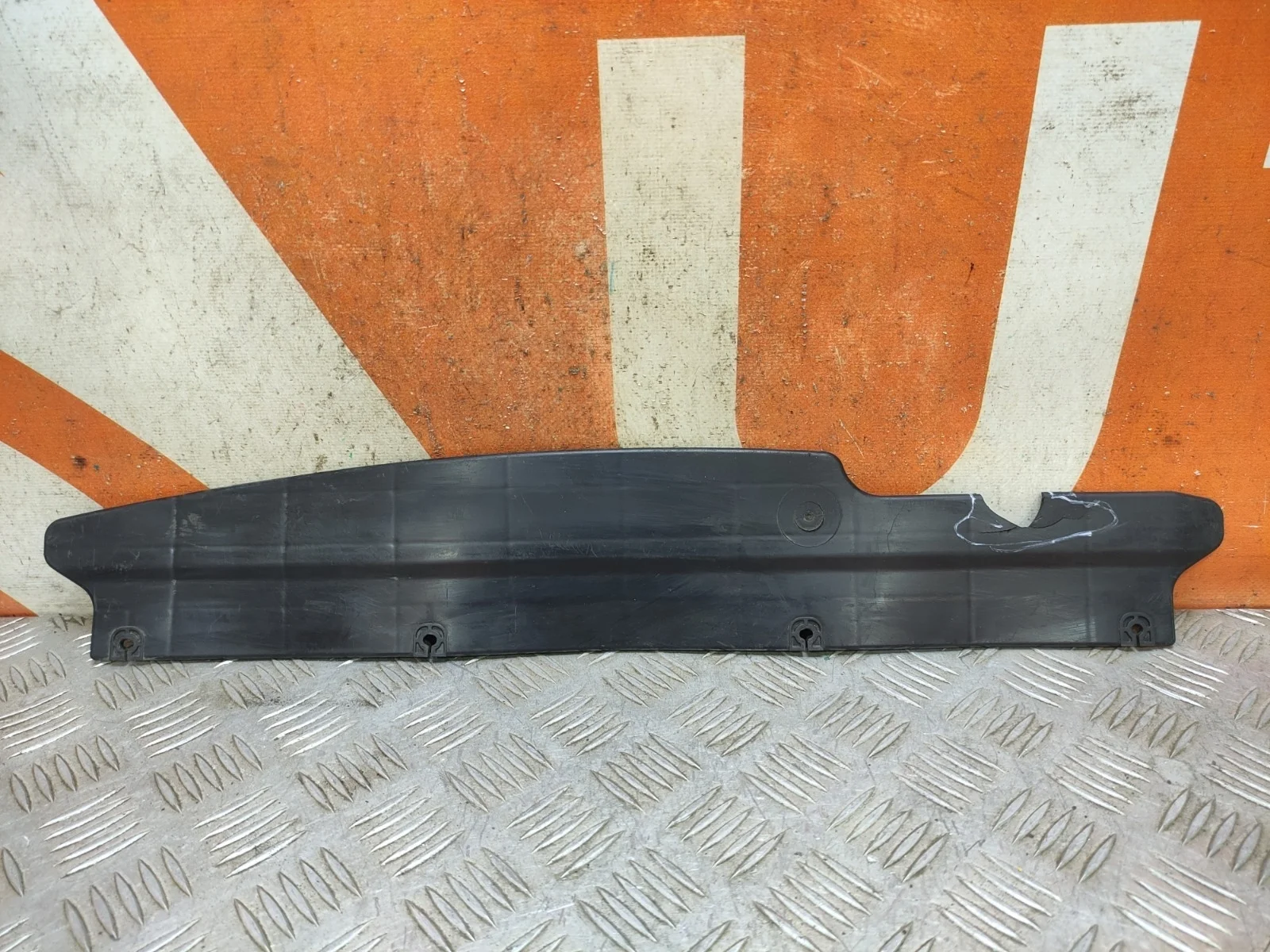 Кожух радиатора Hyundai Veloster 2011-2017