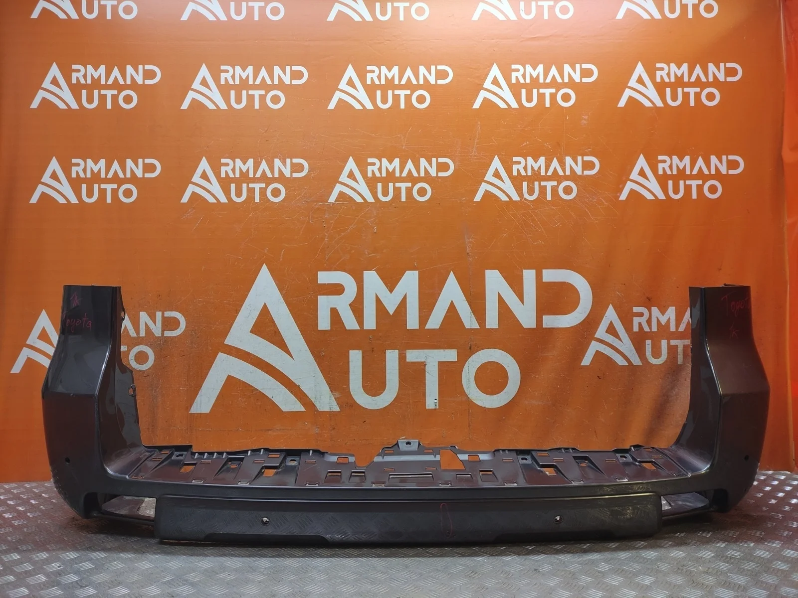 Бампер Toyota Land Cruiser Prado 2017-нв 150