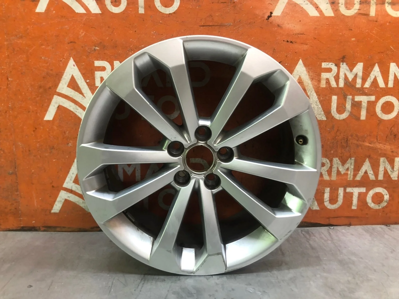 Диск колёсный r18 Audi Q5 8R