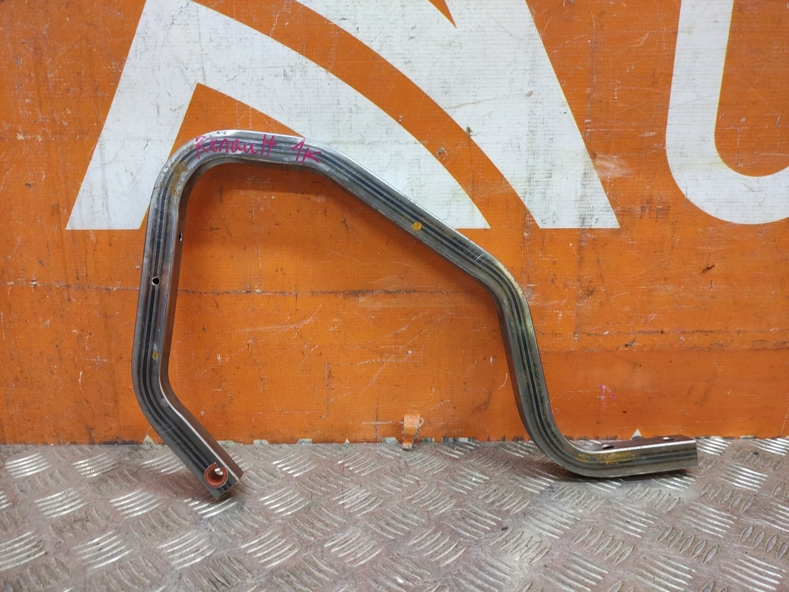 Петля крышки багажника Renault Logan 2012-2022