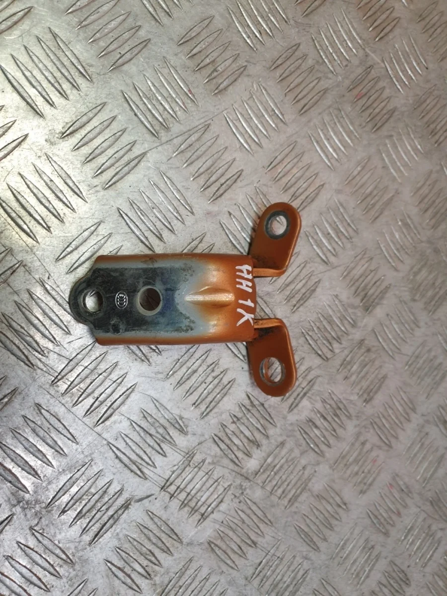 Петля двери верхняя Kia Sportage 2010-2016 3 SL