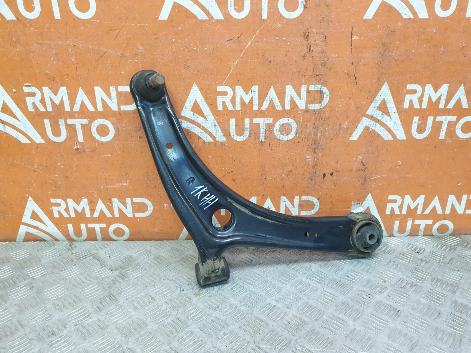 Рычаг подвески нижний Mitsubishi Outlander 2012-нв 3