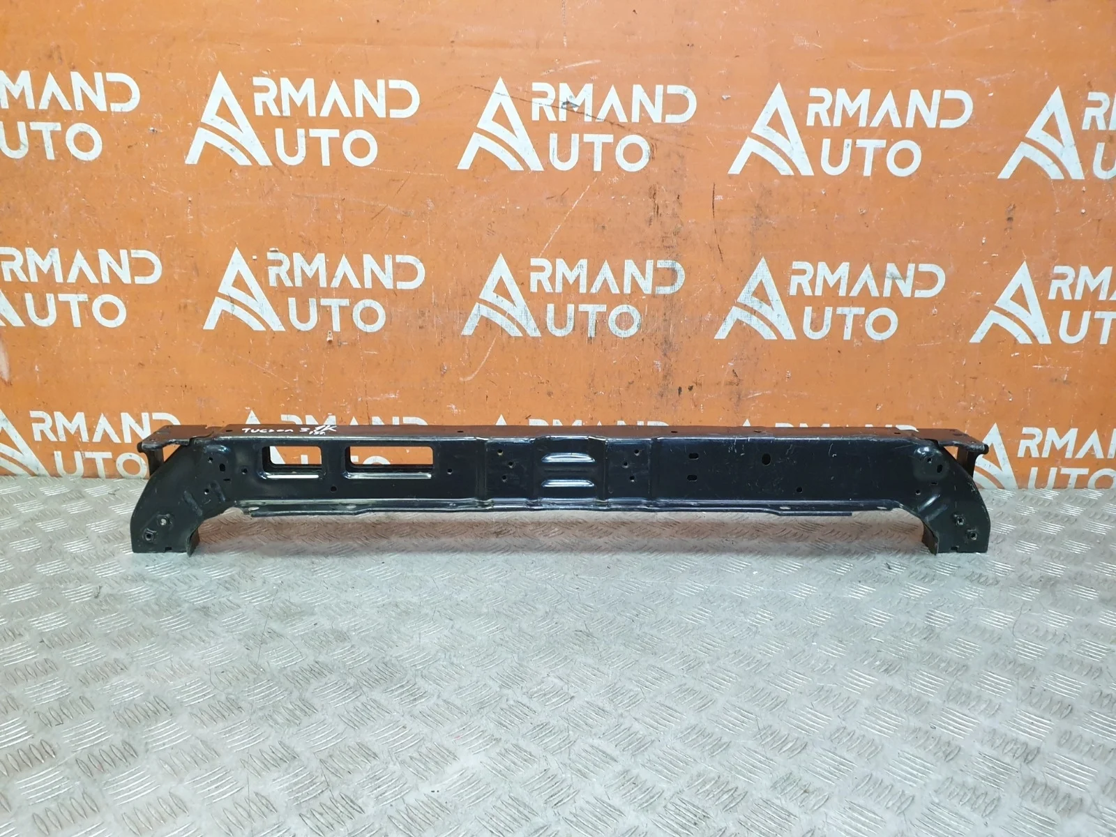 Панель передняя (суппорт радиатора) верхняя Hyundai Tucson 2015-2021 3