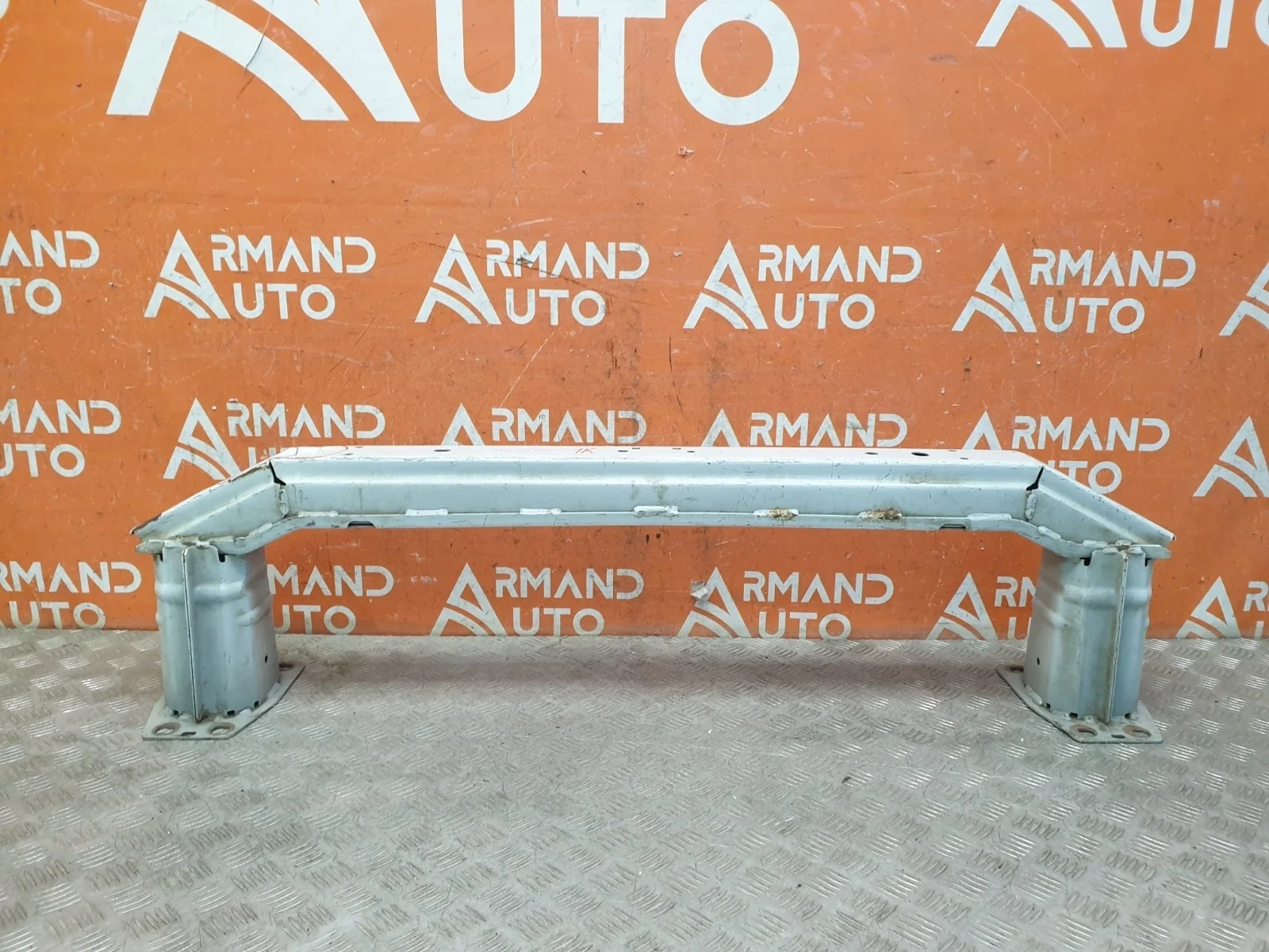 Усилитель бампера Land Rover Freelander 2006-2014