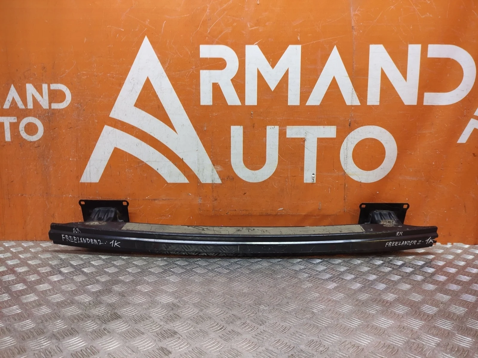 Усилитель бампера Land Rover Freelander 2006-2014