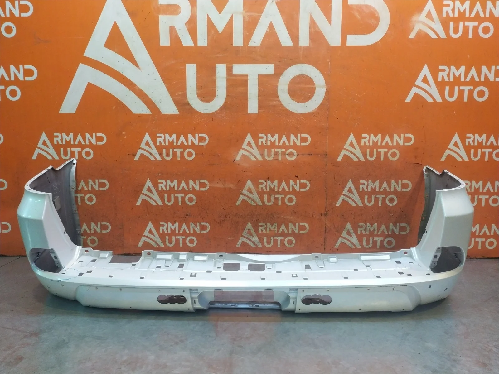 Бампер LEXUS LX 2015-2023 URJ200