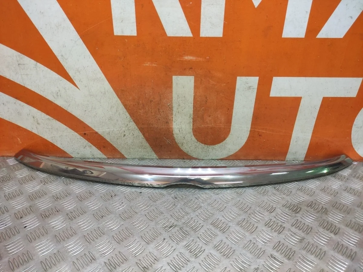 Накладка капота Toyota Camry 2014-2018 7 XV50